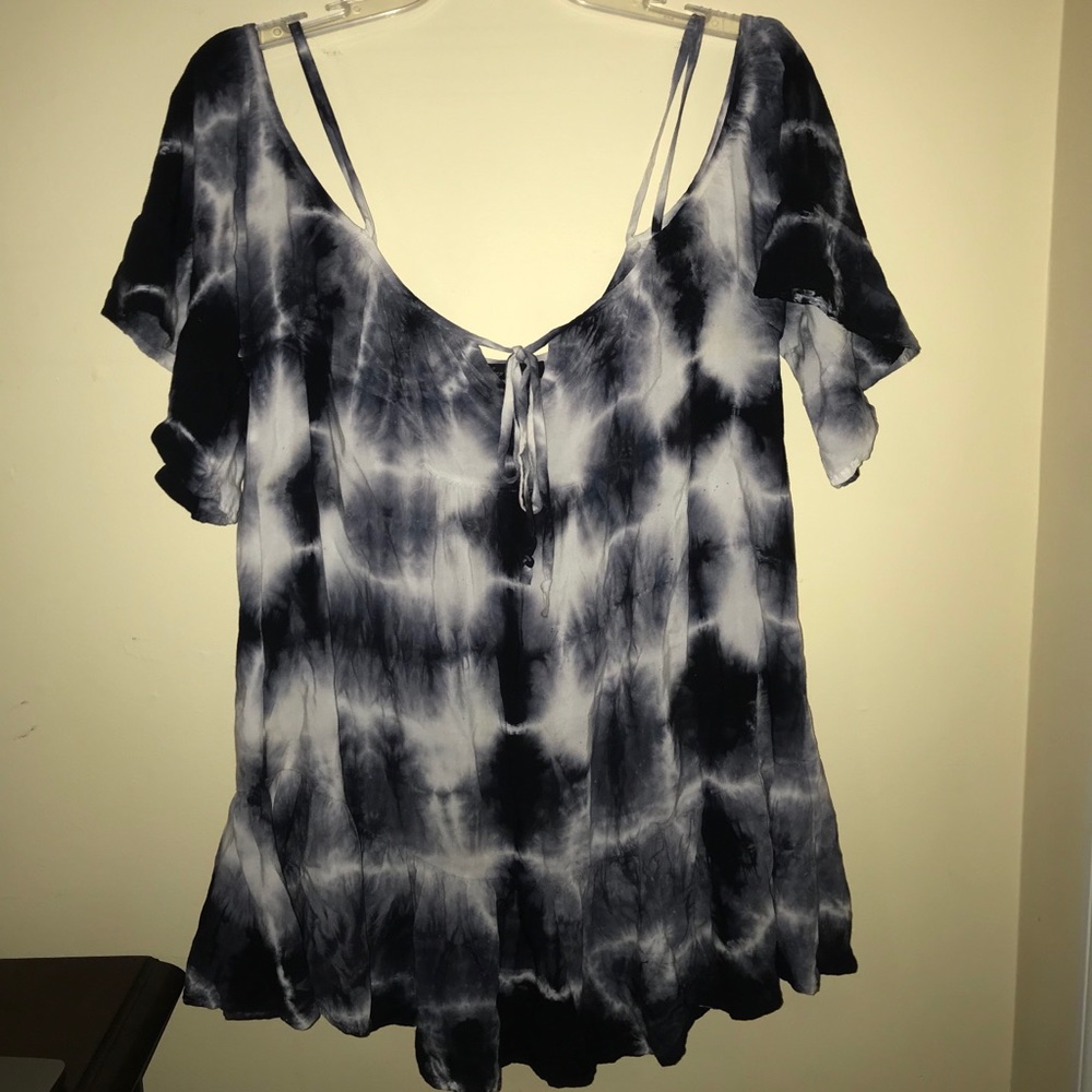 Super cute Tie-Die top/dress